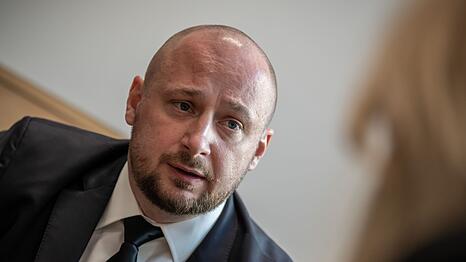 Laut dem polnischen Sicherheitsberater Jacek Siewiera kann sich Polen eine stärkere Beteiligung an der nuklearen Abschreckung der Nato vorstellen.