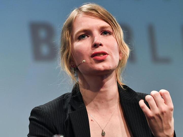Die US-amerikanische Whistleblowerin Chelsea Manning nimmt 2018 an der Internetkonferenz re:publica teil.