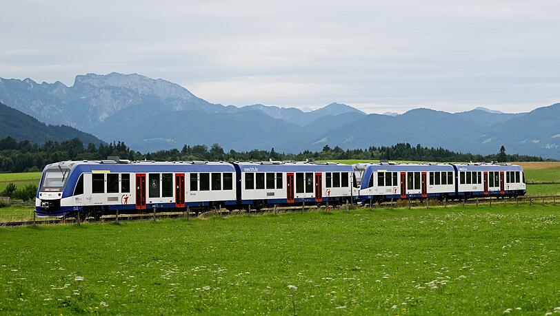 Die Züge der BRB wenden an diesem Wochenende schon in Holzkirchen. (Symbolbild)