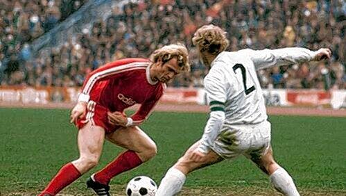 Er war keine Lichtgestalt wie sein Vorgänger Franz Beckenbauer. Und doch ist er bis heute der letzte Bundestrainer, der einen Titel gewann. Berti Vogts wird 65 Jahre alt. Er war keine Lichtgestalt wie sein Vorgänger Franz Beckenbauer. Und doch ist er bis heute der letzte Bundestrainer, der einen Titel gewann. Berti Vogts wird 65 Jahre alt.