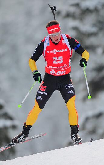 Florian Graf (22 Jahre, WSV Eppenschlag): Graf, für den Nove Mesto die zweite WM ist, wurde einst disqualifiziert &ndash; weil er am Schießstand in den Lauf seines Gewehrs pustete. In seiner Freizeit spielt er Saxophon oder fährt Motorrad. Größte Erfolge: Junioren-Weltmeister Staffel (2009), Europameister Staffel (2011). Chancen: Sprint