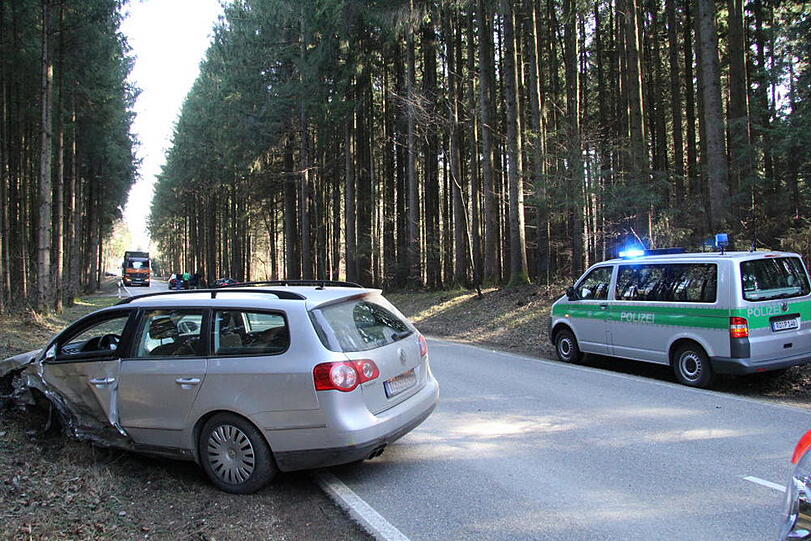 Crash bei Palling: Betrunkener Fahrer kracht in den Gegenverkehr