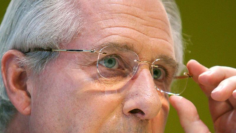 Den guten Ruf eingebüßt: Vor der Steueraffäre wurde Klaus Zumwinkel als seriöser Wirtschaftsführer geschätzt. (Archivbild) Den guten Ruf eingebüßt: Vor der Steueraffäre wurde Klaus Zumwinkel als seriöser Wirtschaftsführer geschätzt. (Archivbild)