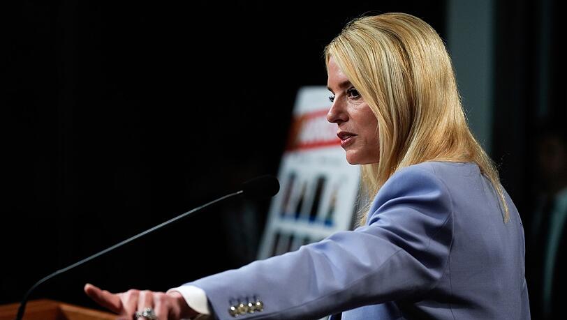 Erfolg für Trumps Justizministerin Pam Bondi: Anti-Drogenbehörden ist ein großer Schlag gegen den illegalen Drogenhandel gelungen.