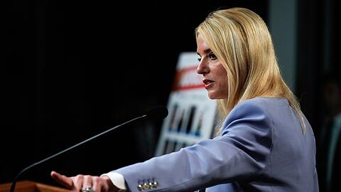 Erfolg für Trumps Justizministerin Pam Bondi: Anti-Drogenbehörden ist ein großer Schlag gegen den illegalen Drogenhandel gelungen.