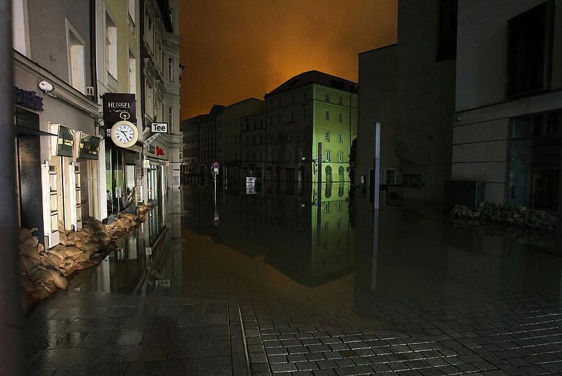 Kein Aufatmen in Passau: Die Nacht in Bildern.