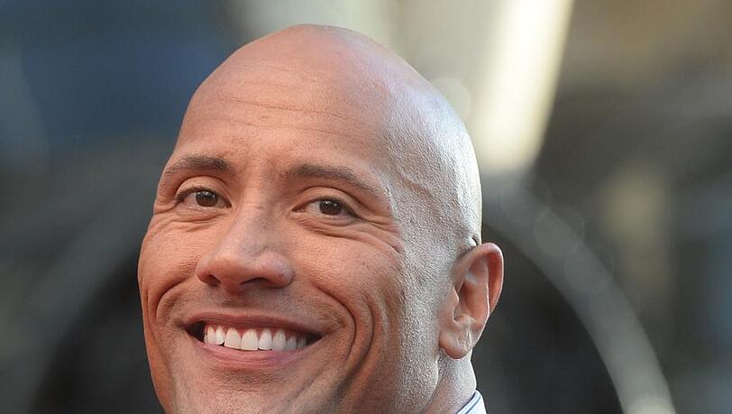 Dwayne "The Rock" Johnson wollte unbedingt in die Fußstapfen seines Vaters treten und Wrestler werden. Dwayne "The Rock" Johnson wollte unbedingt in die Fußstapfen seines Vaters treten und Wrestler werden.