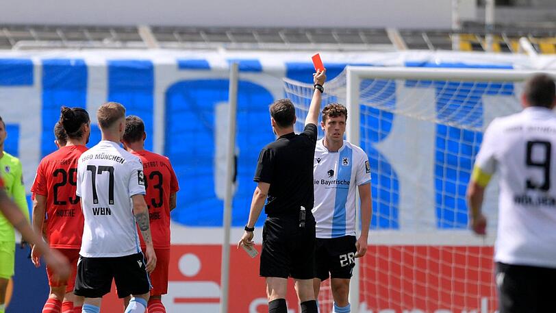 Herbert Paul flog gegen den FC Ingolstadt vom Platz.