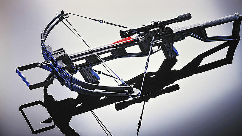 Mit solch einer Sport-Armbrust hat Viktor S. auf sein Opfer geschossen. Mit solch einer Sport-Armbrust hat Viktor S. auf sein Opfer geschossen.