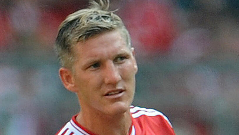 Bastian Schweinsteiger konnte wegen seiner Sprunggelenksverletzung die Länderspiele nicht mitmachen. Bastian Schweinsteiger konnte wegen seiner Sprunggelenksverletzung die Länderspiele nicht mitmachen.