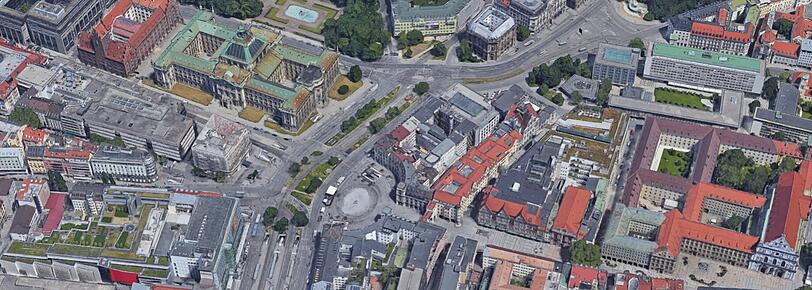 Willkommen auf der Ösi-Meile: Karstadt am Hauptbahnhof, Karstadt Sporthaus, Oberpollinger und Alte Akademie &ndash; all das gehört inzwischen zum Immobilienimperium von René Benko.