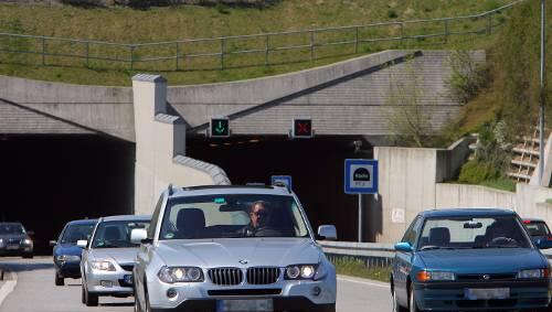 Bekam Bestnoten: Der Warnowtunnel bei Rostock Bekam Bestnoten: Der Warnowtunnel bei Rostock