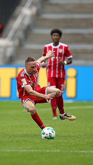 Franck Ribéry verletzt sich im Spiel des FC Bayern gegen Hertha BSC: Die Bilder.