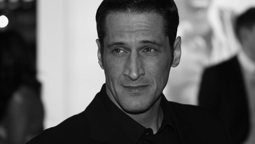 Mit Mirco Nontschew verliert die deutsche Comedy-Welt einen ihrer größten und beliebtesten Stars. Er verstarb am 3. Dezember im Alter von 52 Jahren.