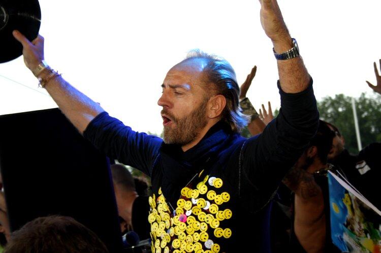 Zum letzten Mal in München zu Gast - zumindest für 2011: Sven Väth bespielt am Samstag die Alte Kongresshalle.