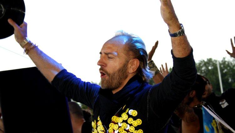 Zum letzten Mal in München zu Gast - zumindest für 2011: Sven Väth bespielt am Samstag die Alte Kongresshalle.
