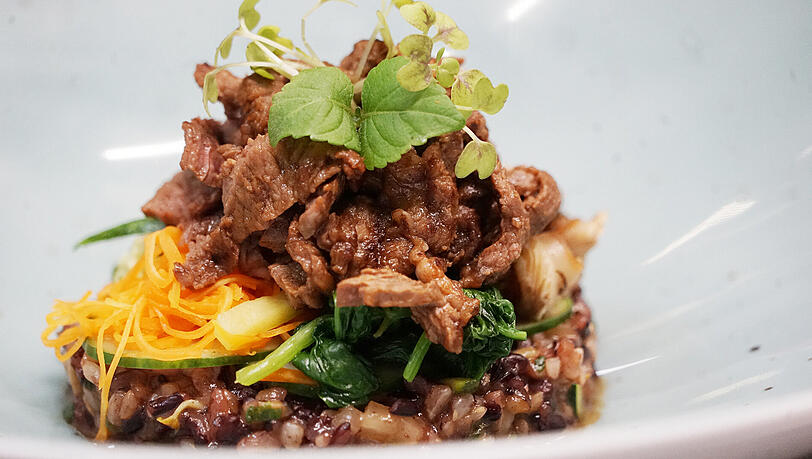 4. Gang: Bimbimbap mit Omaha-Beef. 4. Gang: Bimbimbap mit Omaha-Beef.
