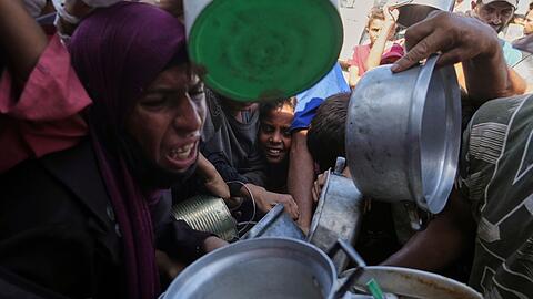 Hilfsorganisationen prangern Israel seit Monaten an, nicht genügend Lebensmittel in den Gazastreifen zu lassen.