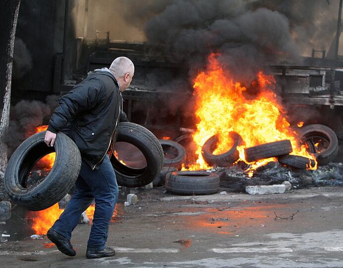 In der ukrainischen Hauptstadt ist es erneut zu schweren Auseinandersetzungen zwischen Polizei und Regierungsgegnern gekommen