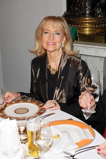 Dagmar Koller genießt sichtlich den wunderbaren Abend.