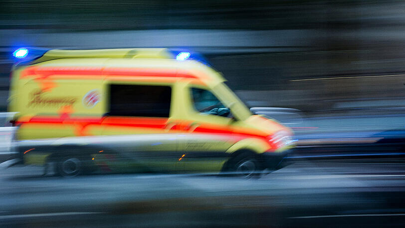 Zwei Tote bei einem Verkehrsunfall nahe Landsberg am Lech (Symbolbild). Zwei Tote bei einem Verkehrsunfall nahe Landsberg am Lech (Symbolbild).