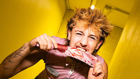 Als Davyboi ist David Brosig jedes Wochenende in ganz Europa unterwegs.