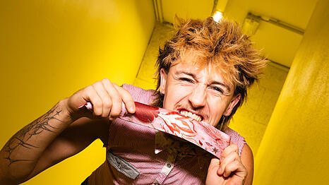 Als Davyboi ist David Brosig jedes Wochenende in ganz Europa unterwegs.