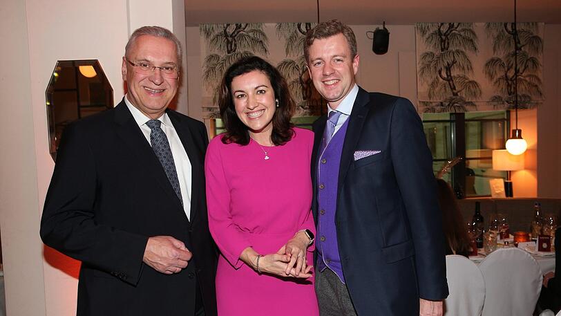Fröhliche Politiker: Joachim Hermann, Dorothee Bär und ihr Mann Oliver (r.).