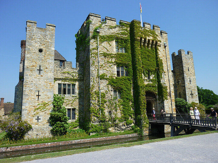 Hever Castle, eines der berühmten Schlösser Heinrichs VIII., wo er mit seiner zweiten Frau Anne Boleyn
lebte.