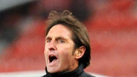 Bekommt der neue Trainer Bruno Labbadia den Ex-Nationalspieler Hansi Müller an seine Seite gestellt?