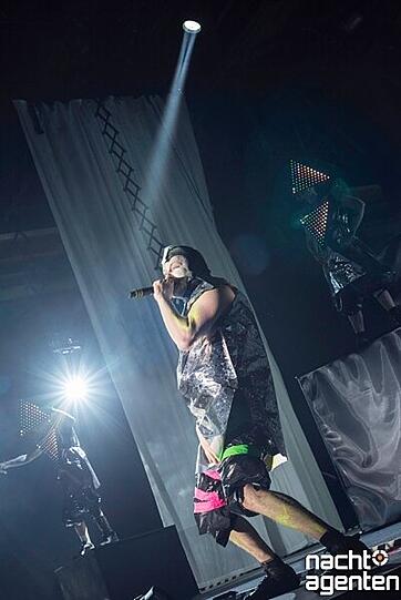 Hip-Hop a la Deichkind. Bilder von der fulminanten Show am 23.11 im Zenith in München.