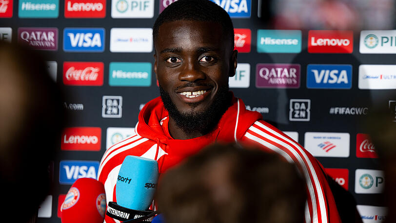 Dayot Upamecano ist einer der Spieler, deren Vertrag beim FC Bayern am Saisonende auslaufen. Dayot Upamecano ist einer der Spieler, deren Vertrag beim FC Bayern am Saisonende auslaufen.