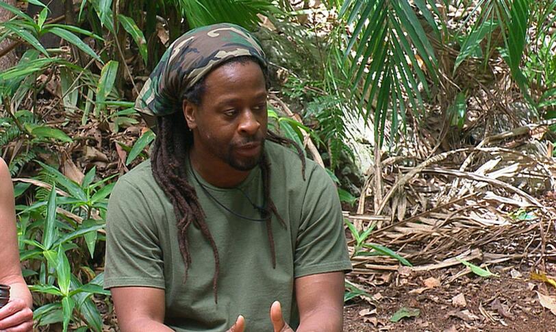 Mola Adebisi zu Michael Wendler: 'Richtig oder falsch liegt immer im Auge des Betrachters.' Und weiter: 'Du weißt, dass ich der Einzige hier im Camp bin, der schon mit dir Probleme gehabt hat und es selbst ausbaden musste.