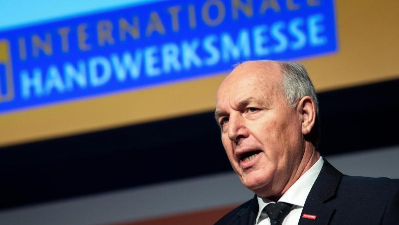 Franz Xaver Peteranderl spricht auf einer Handwerksmesse. Foto: Sina Schuldt/dpa/Archivbild Franz Xaver Peteranderl spricht auf einer Handwerksmesse. Foto: Sina Schuldt/dpa/Archivbild