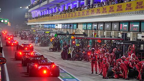 Alle kamen zum Reifenwechsel in der Safety-Car-Phase, nur McLaren nicht.