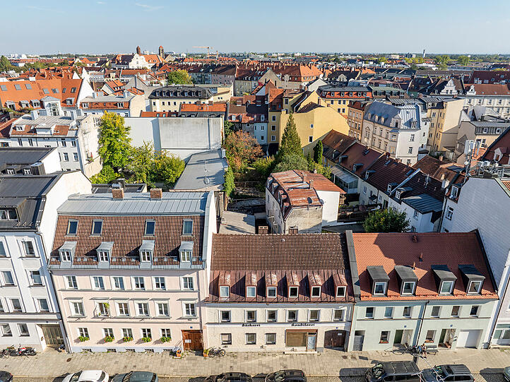 Das Haus liegt nahe der Feldmüllersiedlung in Obergiesing. Das Haus liegt nahe der Feldmüllersiedlung in Obergiesing.