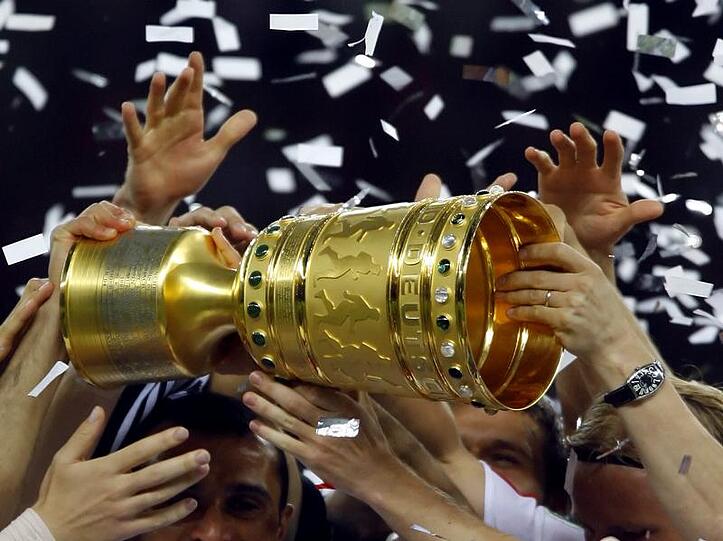 Der Pokal als das große Ziel für 64 Teams. Doch der Weg nach Berlin ist noch weit. In der ersten Runde heißt es für die Profis sich vor allem nicht zu blamieren.
