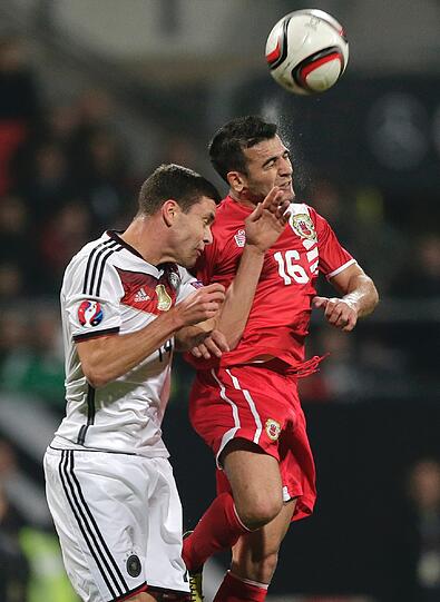 Jonas Hector - Keine Note - Kam in den letzten 20 Minuten zu seinem Debüt und wurde zum 74. Nationalspieler der Ära Löw. Solide.