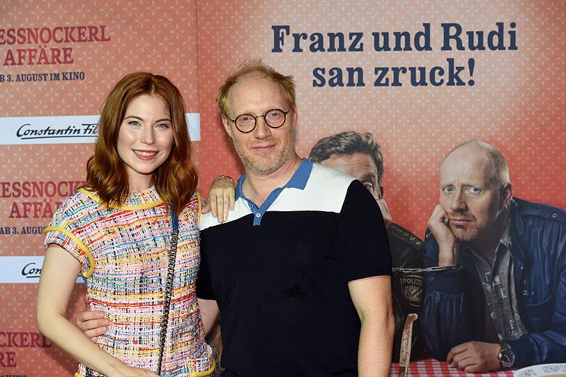 Nora Waldstätten und Simon Schwarz.