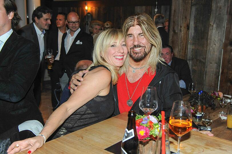 Promis beim Futurecom-Sommerfest: Abi Ofarim mit Simone.