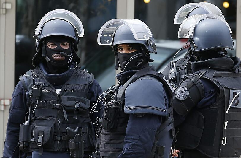 Spezialeinheiten der französischen Polizei haben den bewaffneten Mann erschossen. (Symbolfoto)