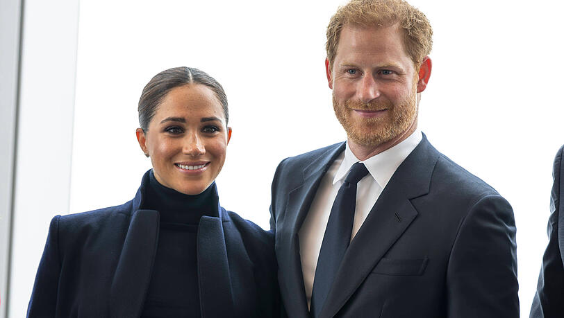 Prinz Harry und Meghan Markle kehrten der Royal-Family den Rücken. Danach teilten sie gegen das britische Königshaus aus. Prinz Harry und Meghan Markle kehrten der Royal-Family den Rücken. Danach teilten sie gegen das britische Königshaus aus.