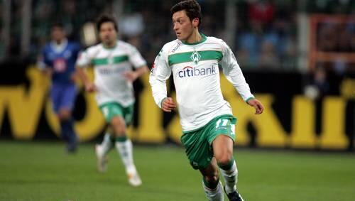 Erstmals für die Nationalmannschaft nominiert: Mesut Özil von Werder Bremen. Erstmals für die Nationalmannschaft nominiert: Mesut Özil von Werder Bremen.
