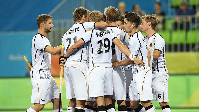 Einzeig die Deutschen Hockey-Herren konnten am ersten Olympia-Tag überzeugen. Einzeig die Deutschen Hockey-Herren konnten am ersten Olympia-Tag überzeugen.