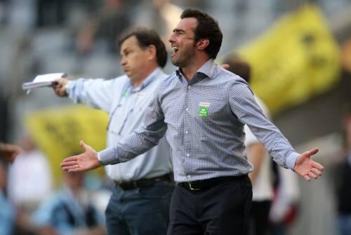 Die Löwen auf neuen Pfaden: Sportdirektor Miki Stevic (vorne) tüftelt derzeit gemeinsam mit Trainer Ewald Lienen am Kader für die kommende Saison.