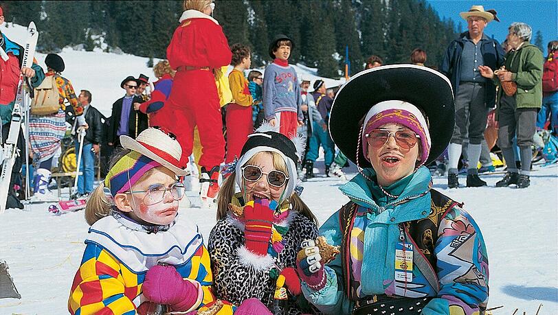 Kinder an Fasching auf der Firstalm Kinder an Fasching auf der Firstalm