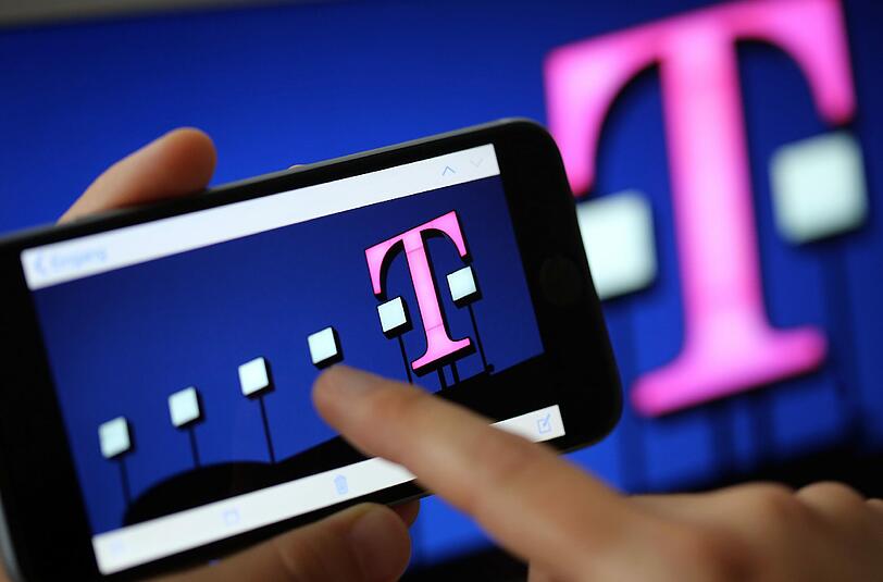 Wegen des brummenden US-Geschäftes kletterten die Konzernerlöse der Telekom im Vergleich mit dem Vorjahreszeitraum um 2,2 Prozent auf 17,8 Milliarden Euro. Foto: Oliver Berg