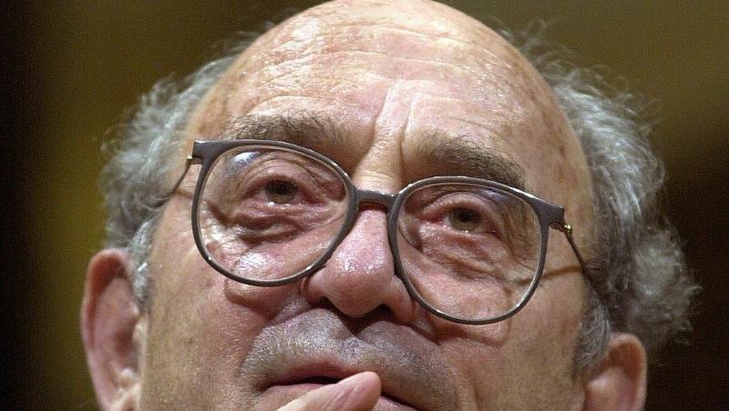 Der Anti-Apartheid-Kämpfer Denis Goldberg ist gestorben. Der Anti-Apartheid-Kämpfer Denis Goldberg ist gestorben.