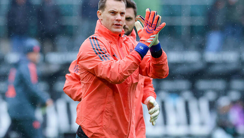 Saß in Gladbach auf der Bank: Kapitän Manuel Neuer. Saß in Gladbach auf der Bank: Kapitän Manuel Neuer.