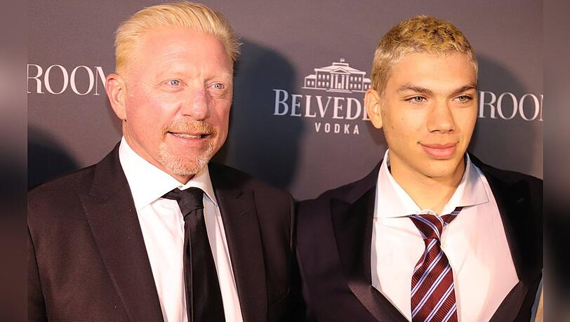 Boris Becker (li.) mit seinem Sohn Elias auf dem roten Teppich.